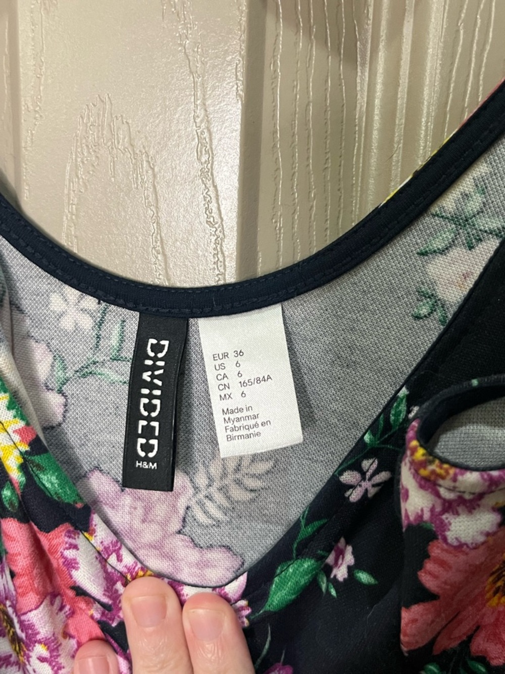 Divided H&M Womens Fit-and-Flare Dress 6 Floral Preppy Romantic Party Dressy - Picture 2 of 5